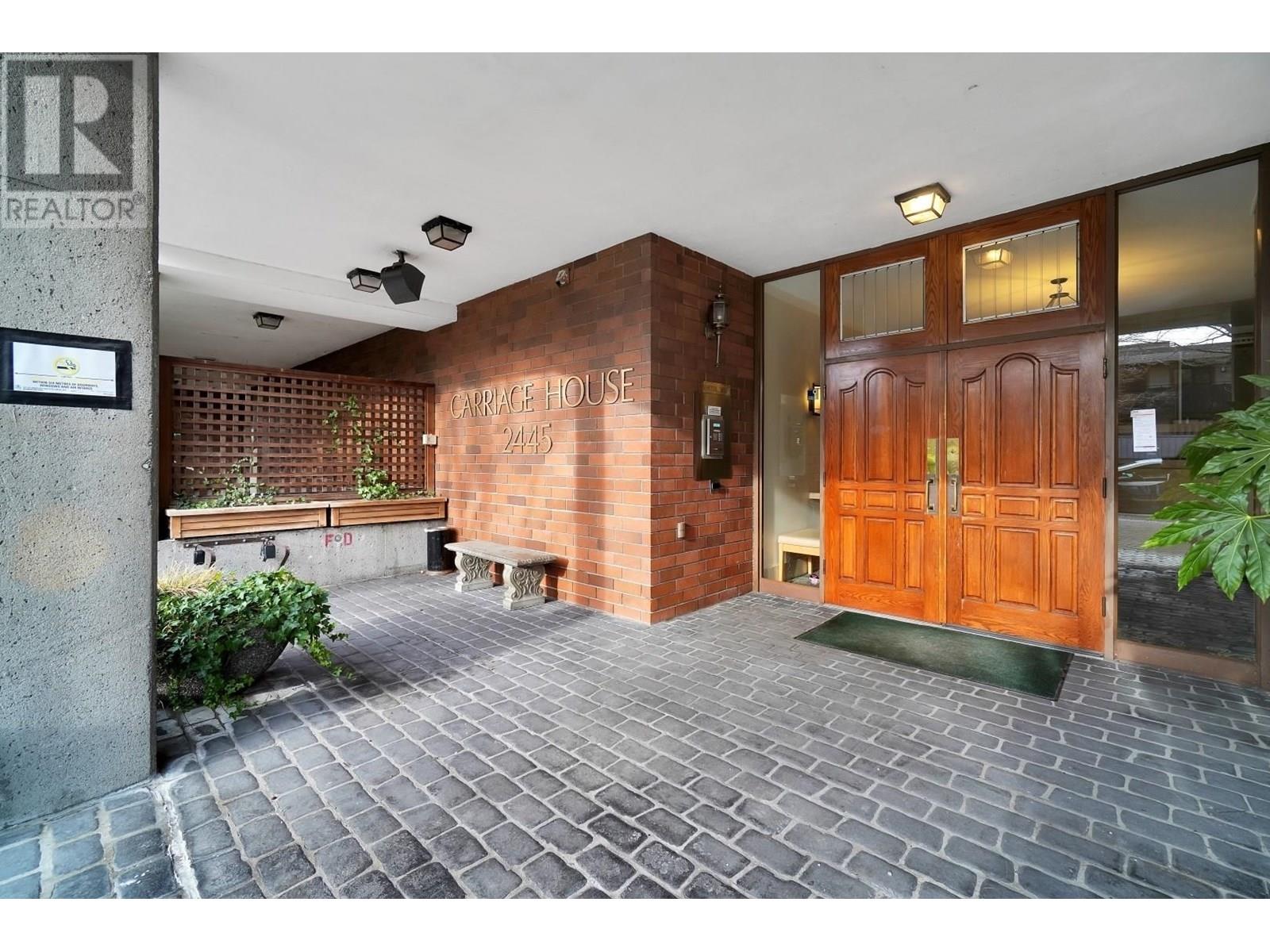 2445 W 3rd Avenue Unit 1104, Vancouver, BC V6K 4K6