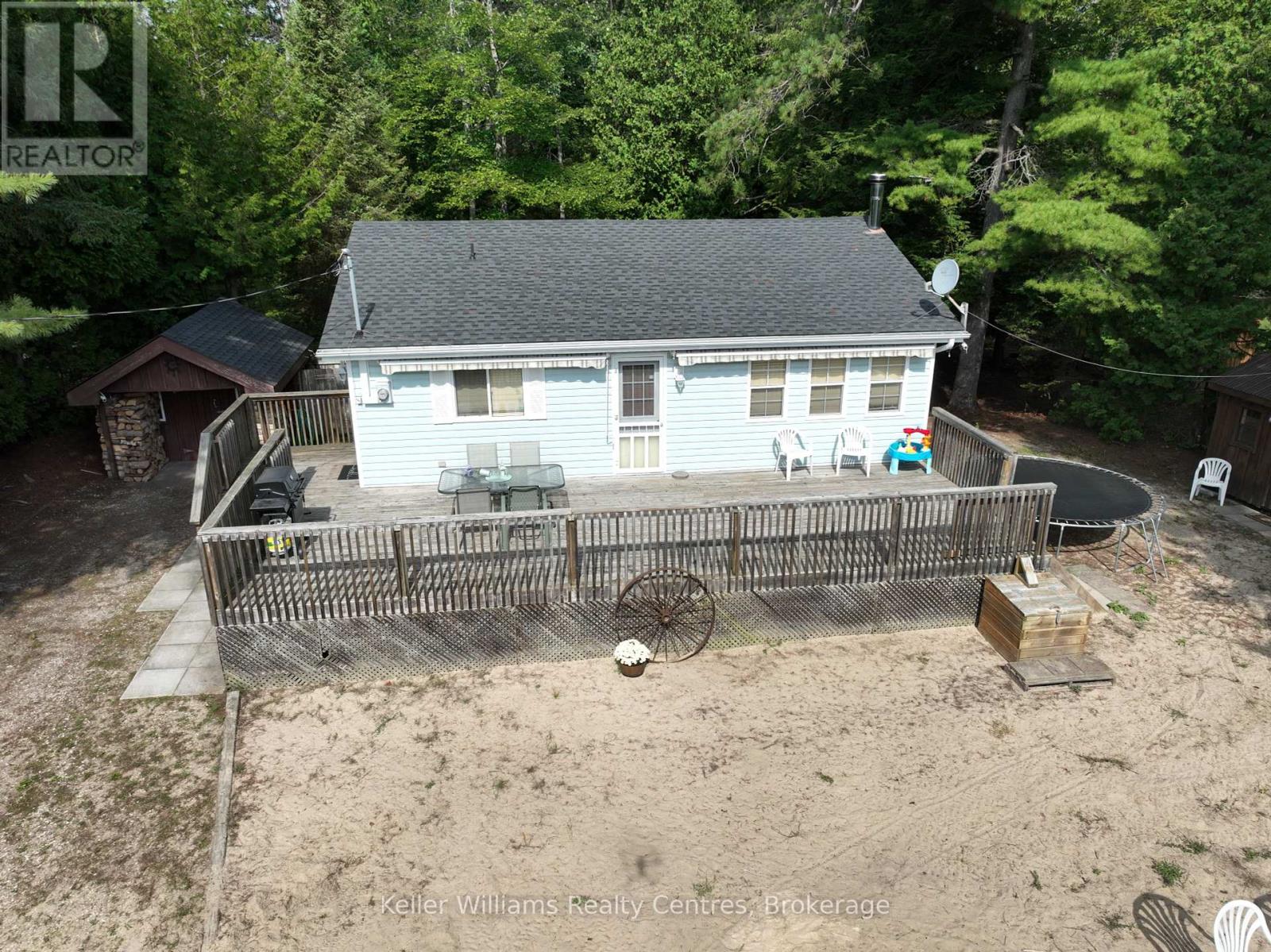 226 Ogimah Rd, Native Leased Lands, ON N0H 2T0