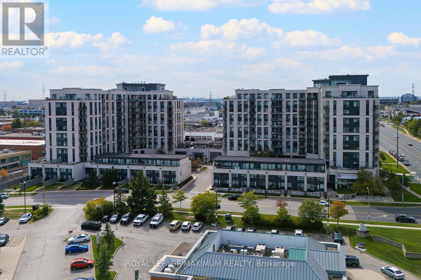 312 12 Woodstream Blvd, Vaughan, ON L4L 8C4