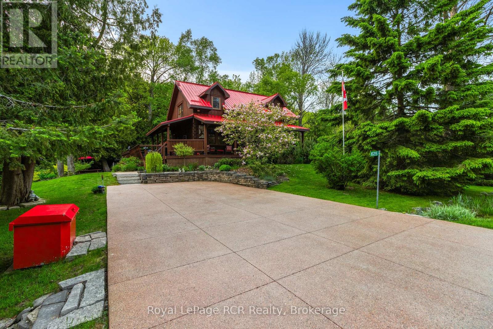 625 Mallory Beach Rd, South Bruce Peninsula, ON N0H 2T0