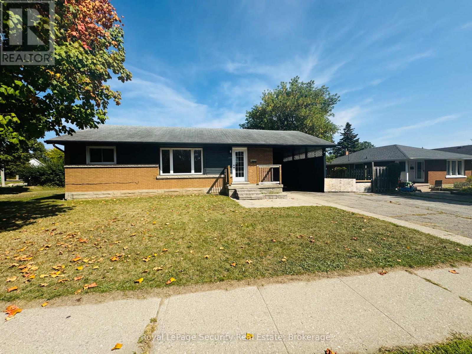 183 Sekura St, Cambridge, ON N1R 3R2