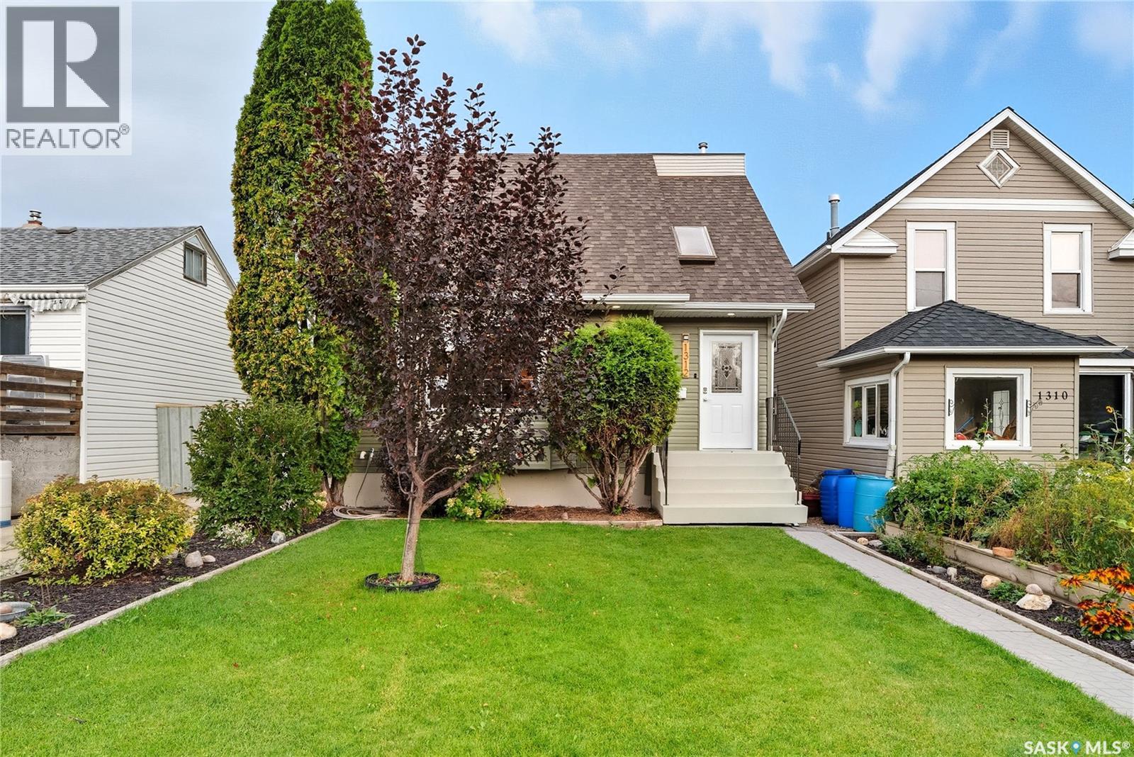 1312 5th Avenue North, Saskatoon, SK S7K 2S2