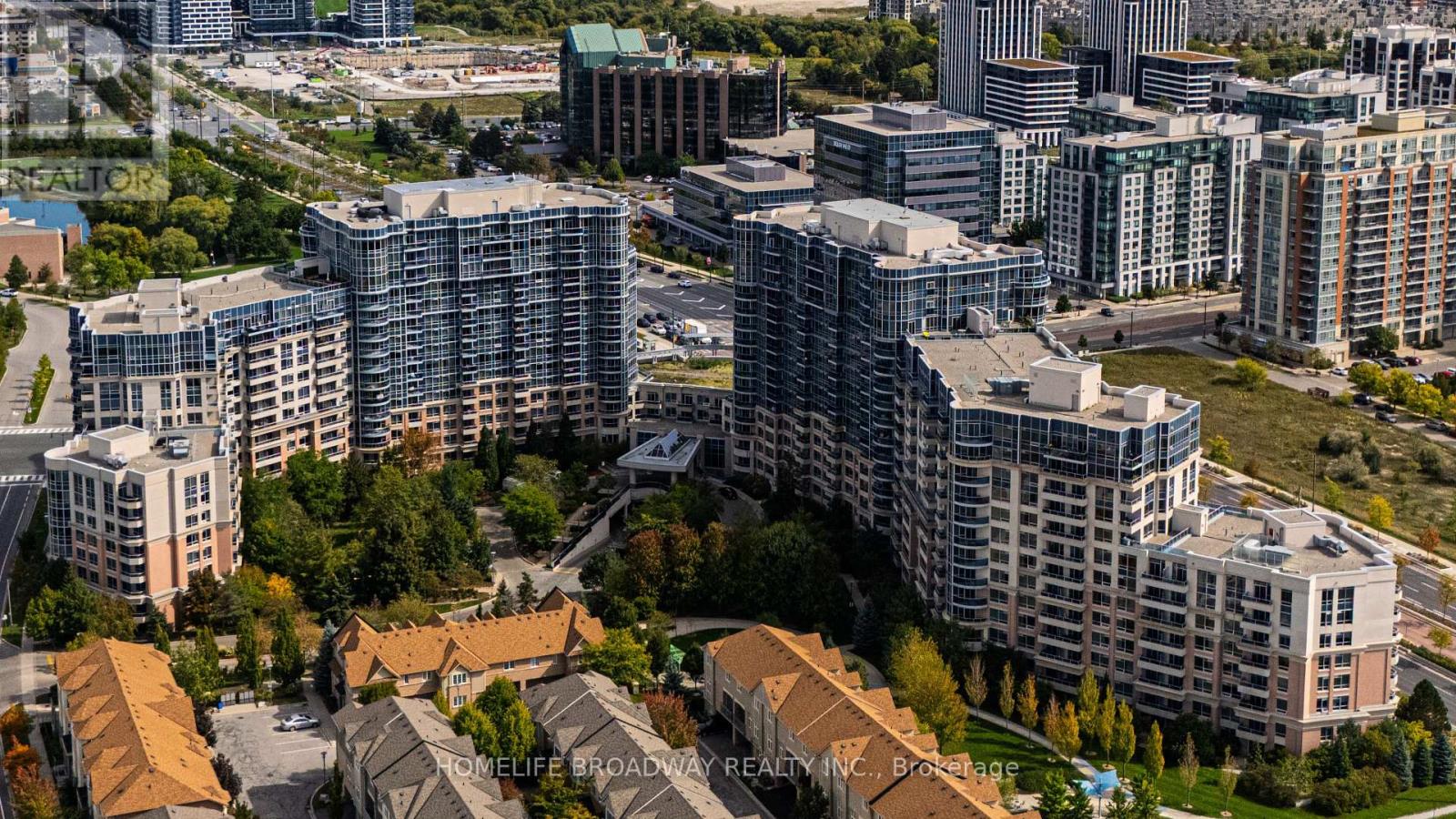 263 23 Cox Blvd, Markham, ON L3R 7Z9