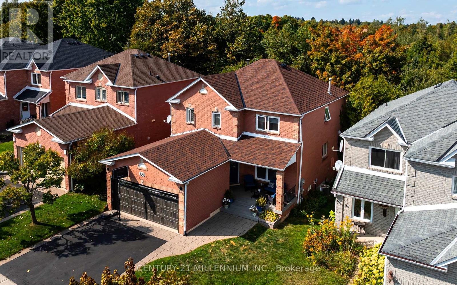174 Lisa Marie Dr, Orangeville, ON L9W 4P7