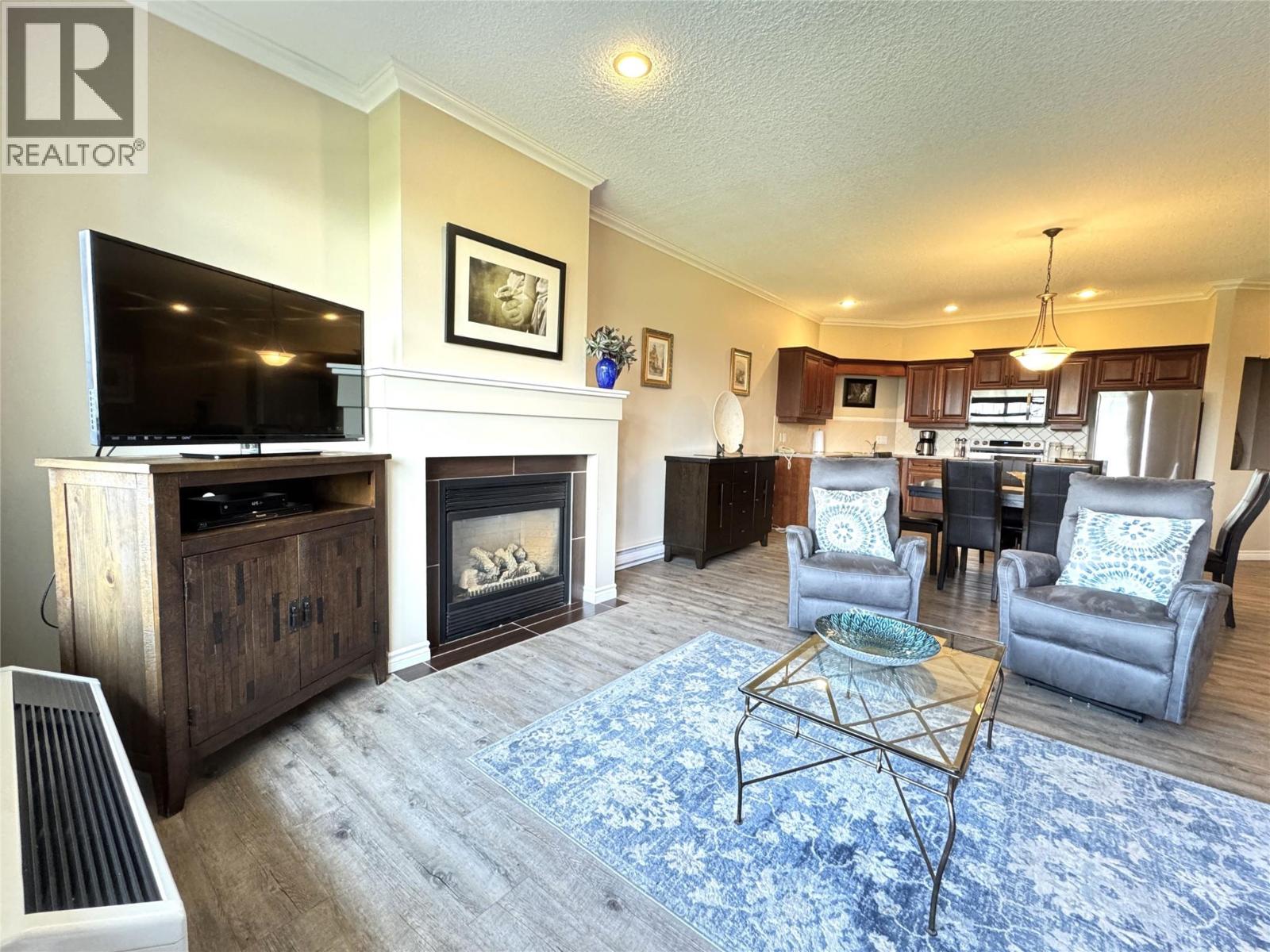 100 Bighorn Boulevard Unit 113, Radium Hot Springs, BC V0A 1M0