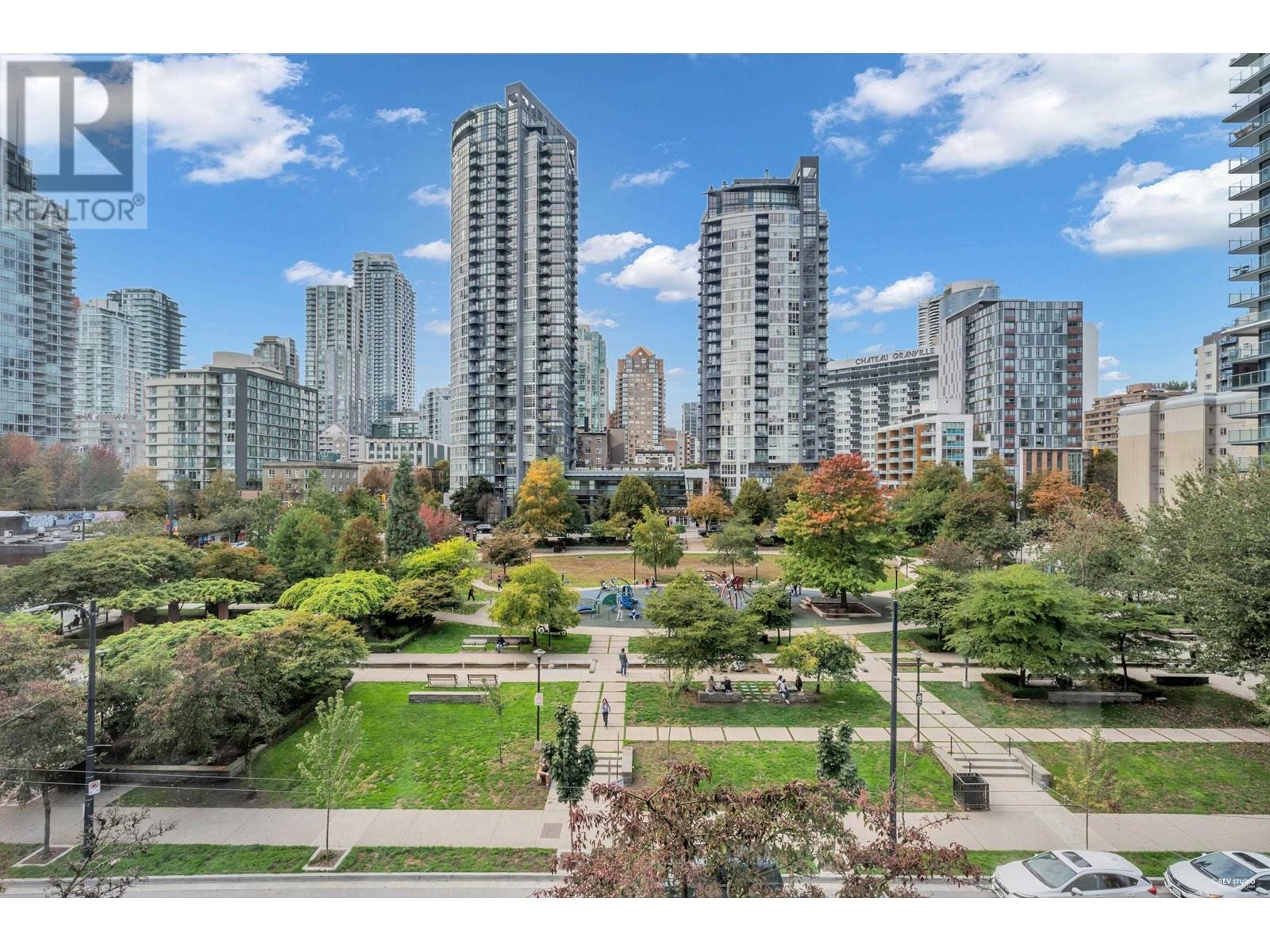 1188 Richards Street Unit 402, Vancouver, BC V6B 3E6