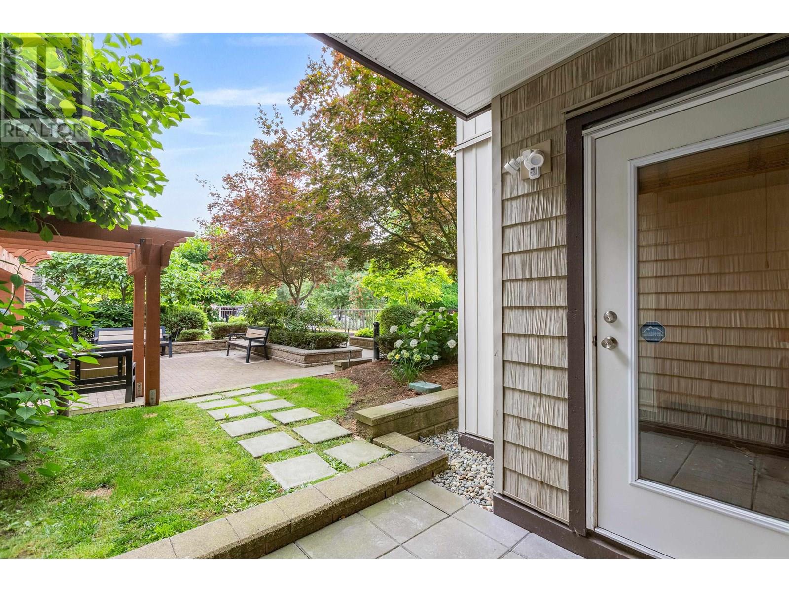 11887 Burnett Street Unit 106, Maple Ridge, BC V2X 6P6