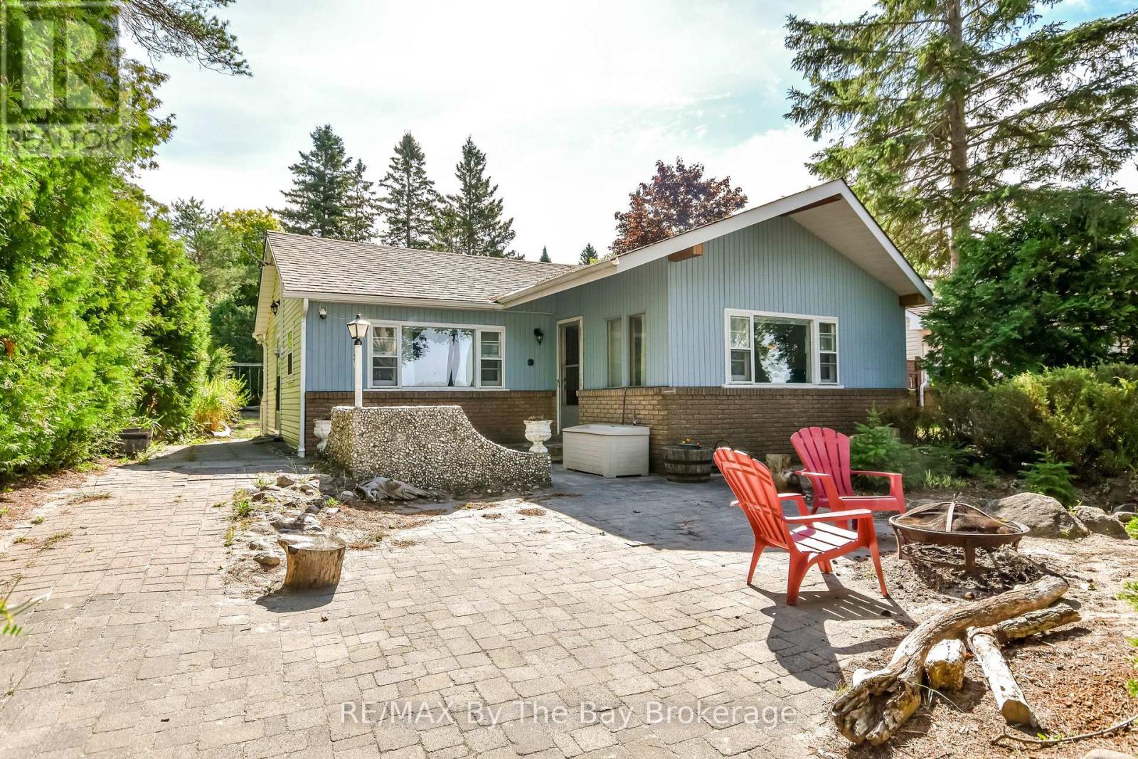 762 Eastdale Dr, Wasaga Beach, ON L9Z 2R2