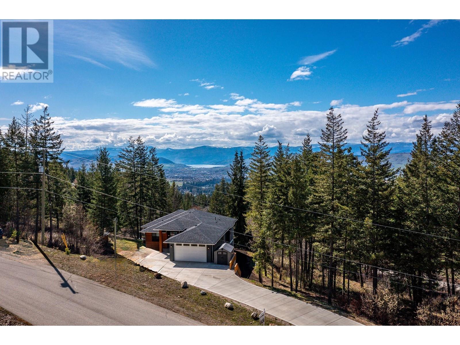 5720 Hartnell Road Unit 1, Vernon, BC V1B 3J5