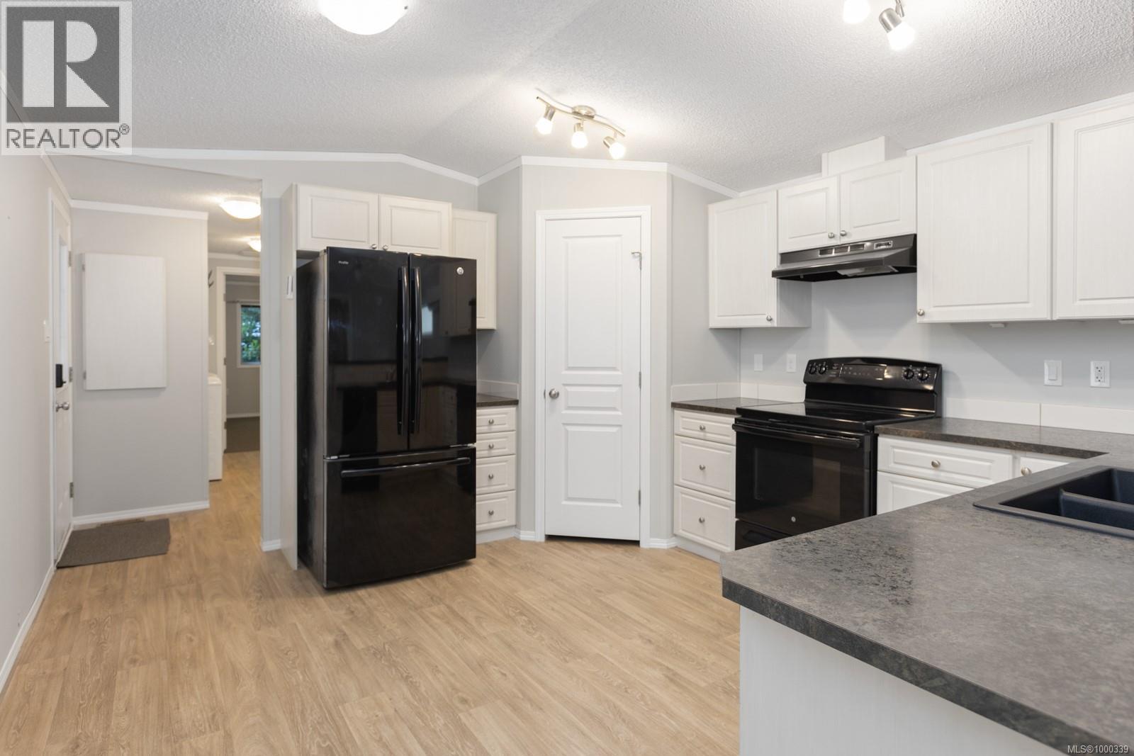 2785 Wallbank Rd Unit 79 Rd, Shawnigan Lake, BC V8H 2A5