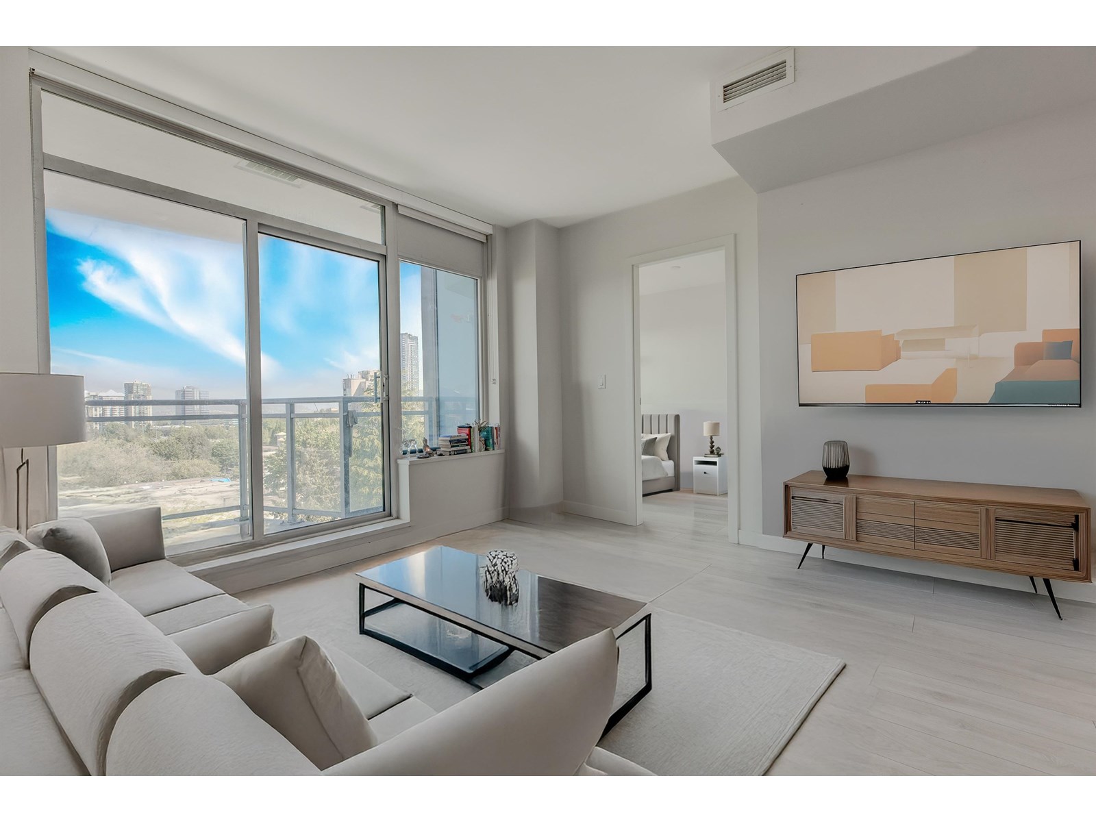 13318 104 Avenue Unit 802, Surrey, BC V3T 0R2