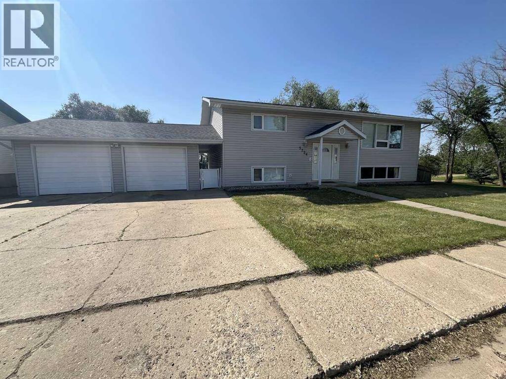 52 Street Unit 5226, Daysland, AB T0B 1A0