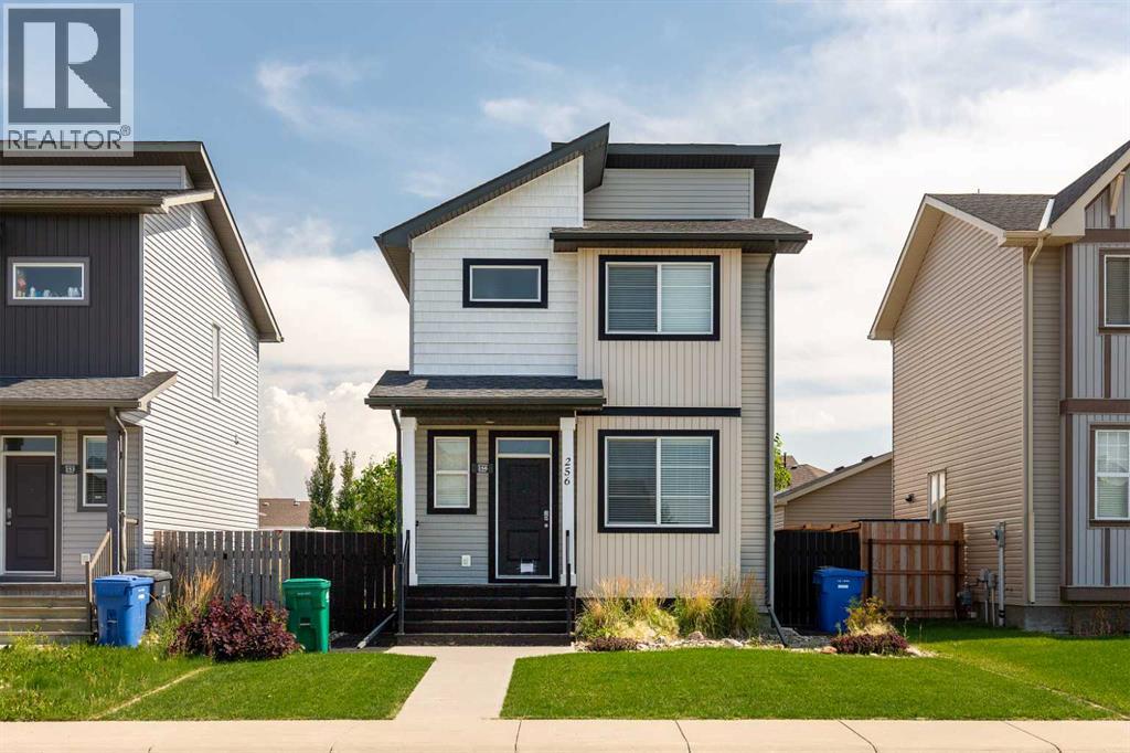 256 Sunridge Rd W, Lethbridge, AB T1J 5H8
