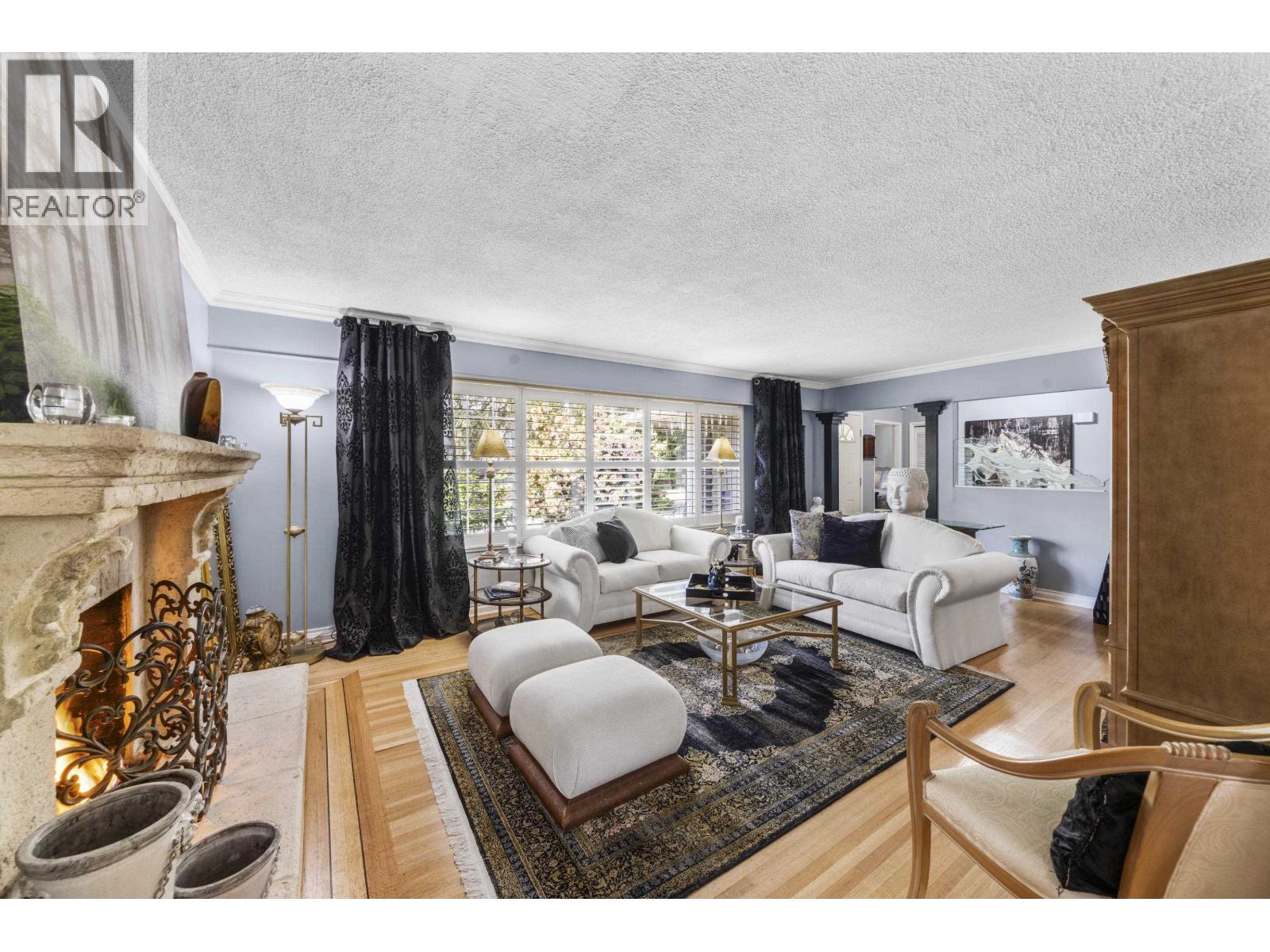 605 Victor St, Coquitlam, BC V3J 3V4