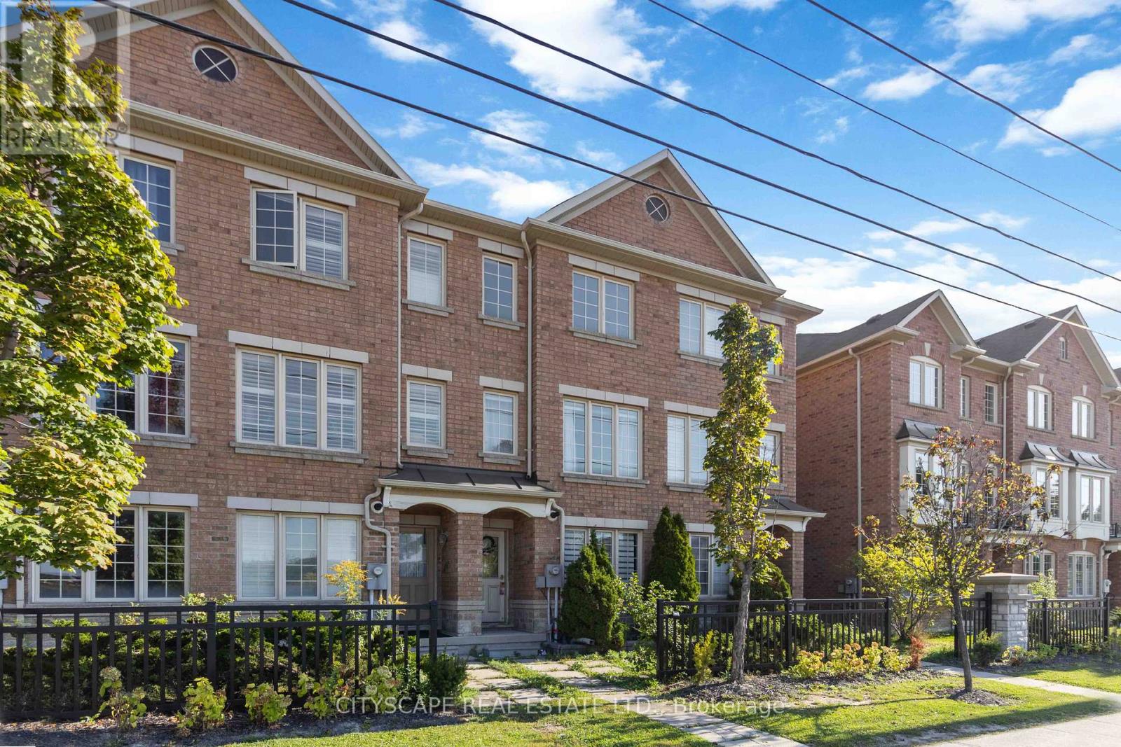 40 Peach Dr, Brampton, ON L6R 0C3