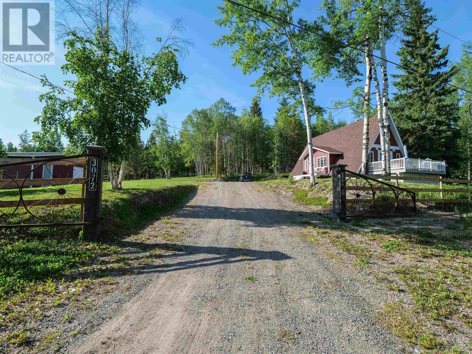 3072 Long Rd, Quesnel, BC V2J 7G2