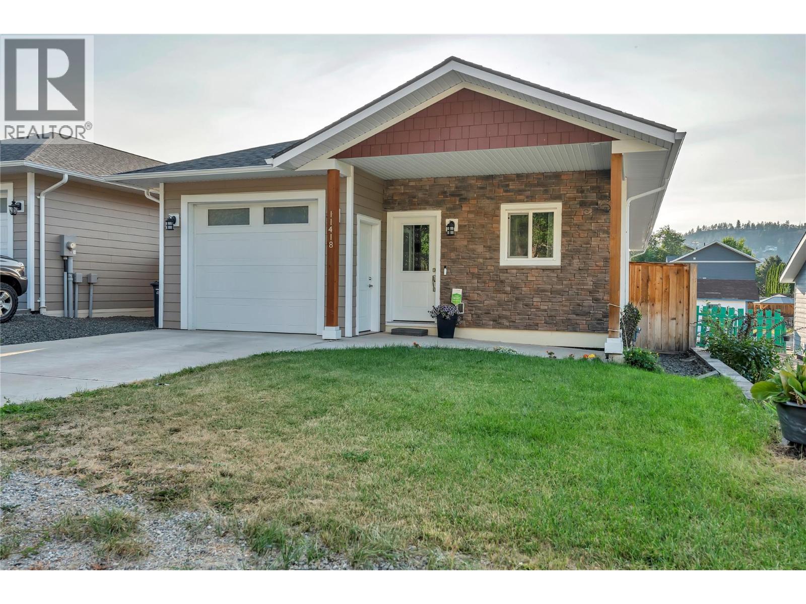 11418 Adams Ave, Summerland, BC V0H 1Z2