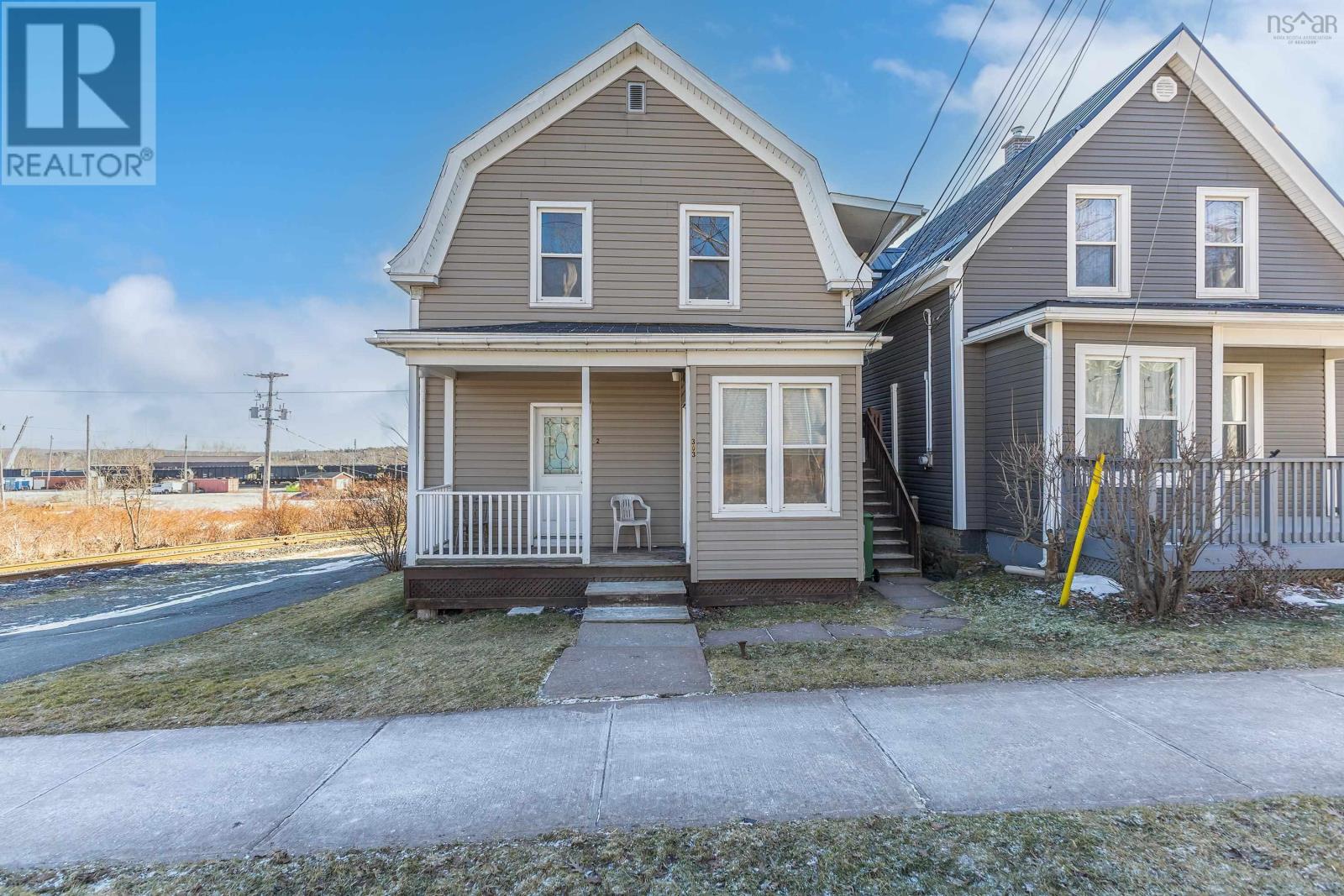 303 S Foord St, Stellarton, NS B0K 1S0