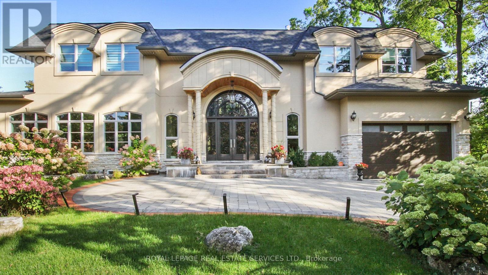 1286 Cambridge Dr W, Oakville, ON L6J 1S1