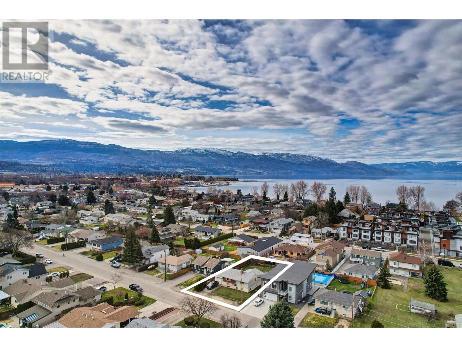 3524 Scott Road Lot Apt 1, Kelowna, BC V1W 3H6