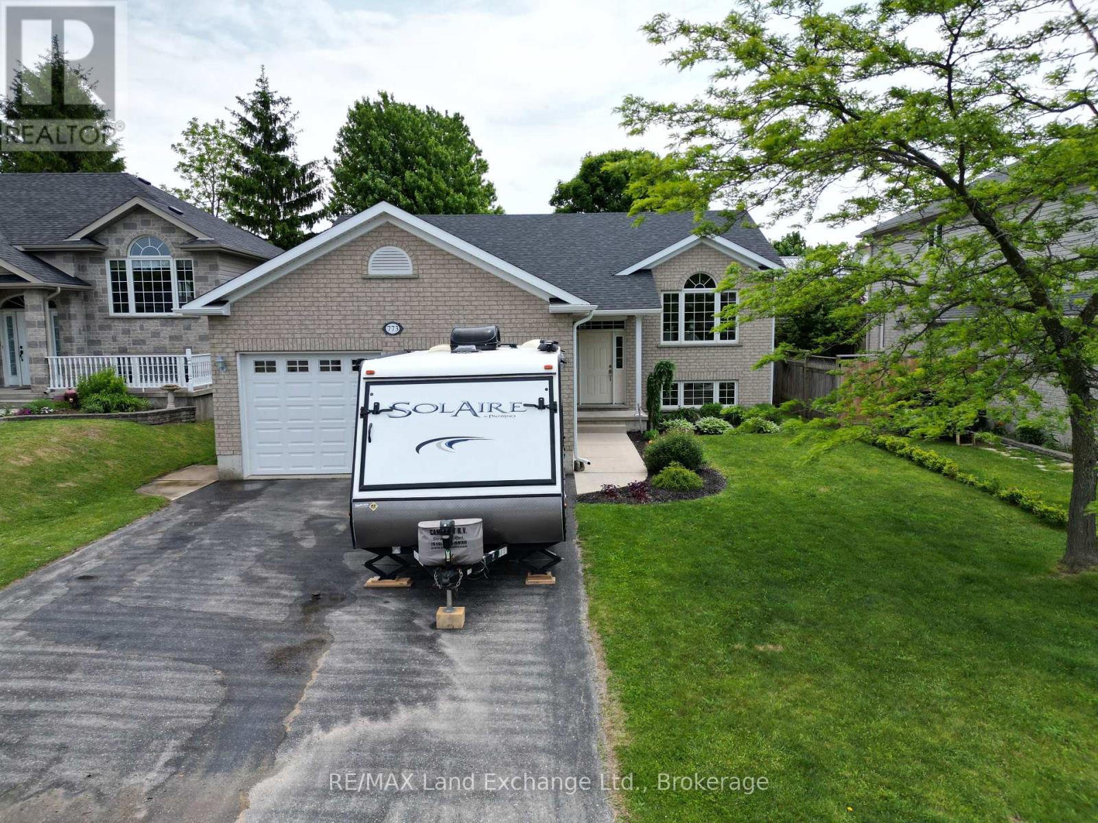 773 Reynolds Dr, Kincardine, ON N2Z 3B6