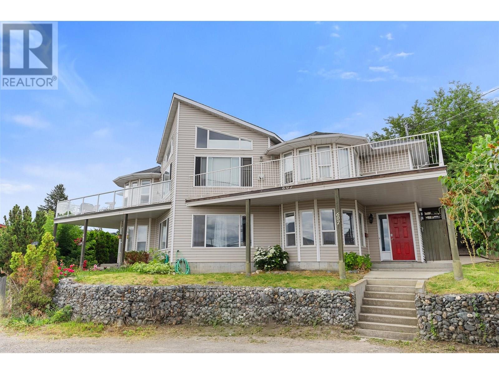 607 Lombard St, Kamloops, BC V2C 1B5