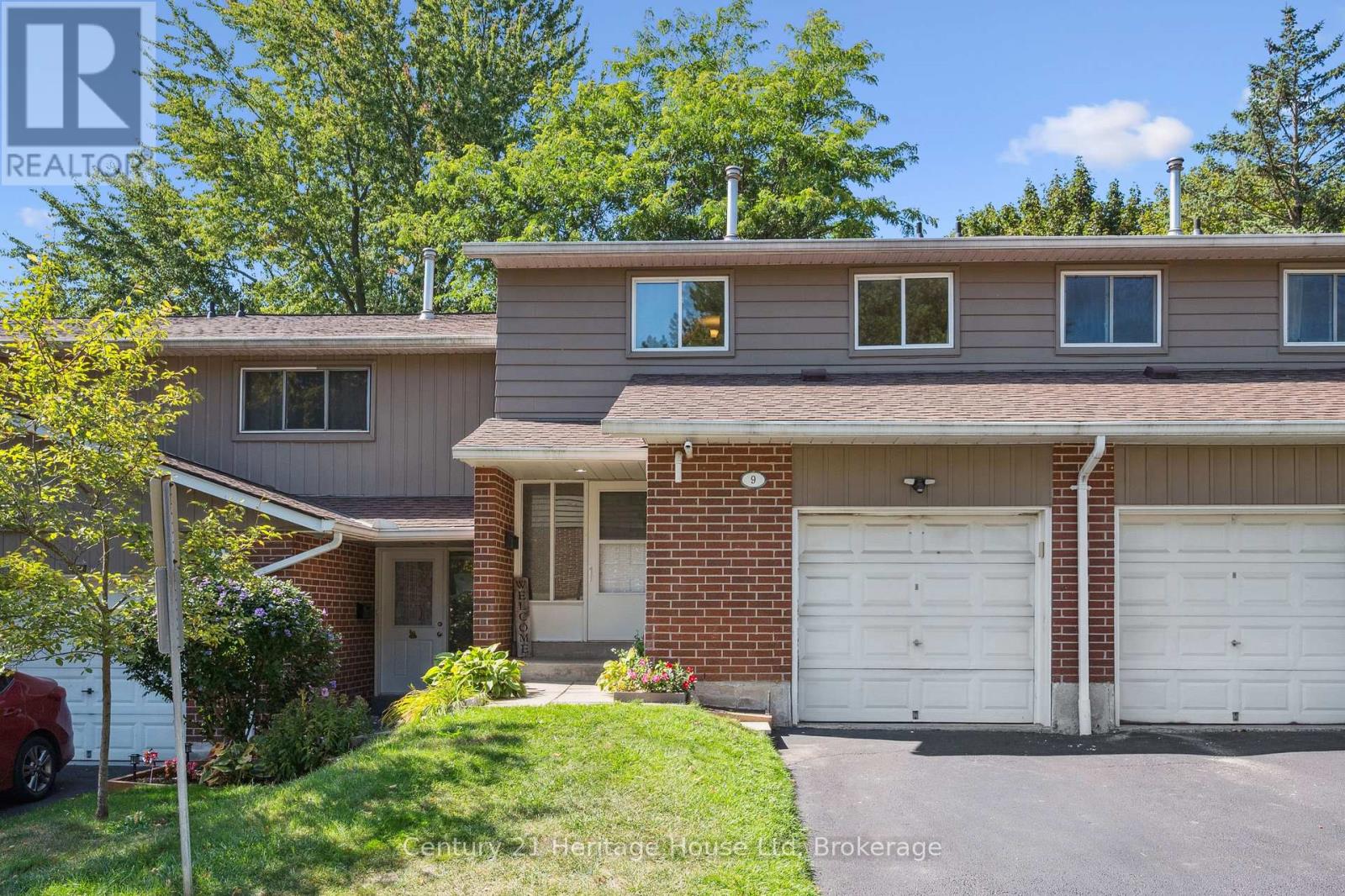 9 16 Hadati Rd, Guelph, ON N1E 6M2