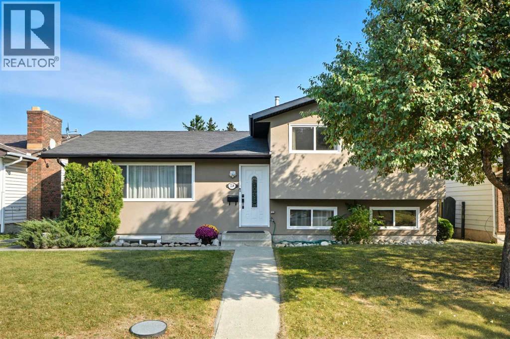 224 Whitestone Cres NE, Calgary, AB T1Y 1S7