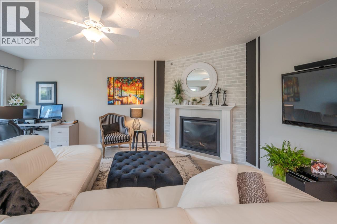 22 Abbott Street Unit 104, Penticton, BC V2A 4J2