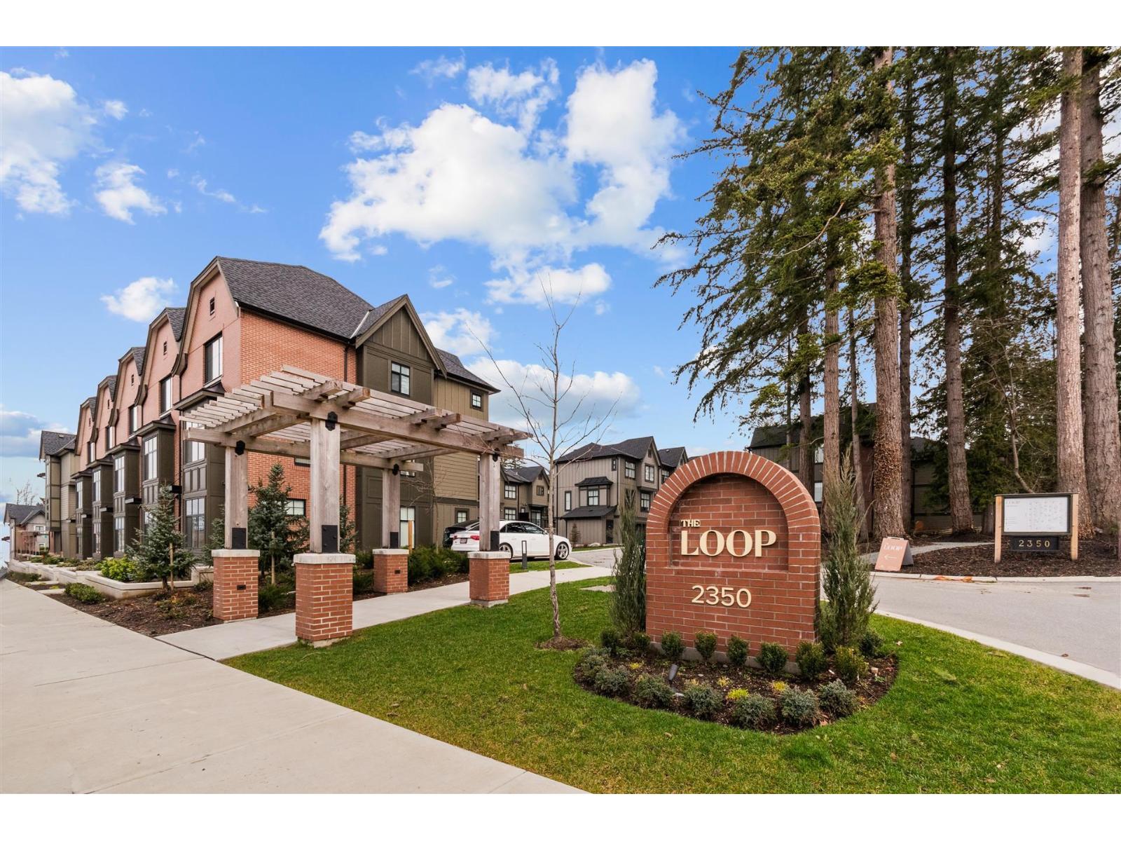 2350 165 Street Unit 31, Surrey, BC V3Z 1J9