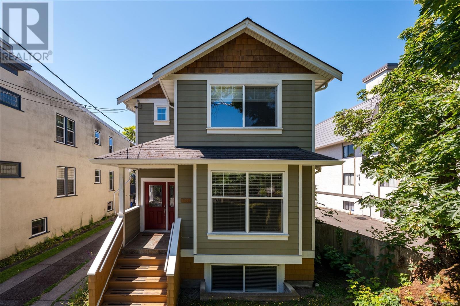 257 Michigan St, Victoria, BC V8V 1R4
