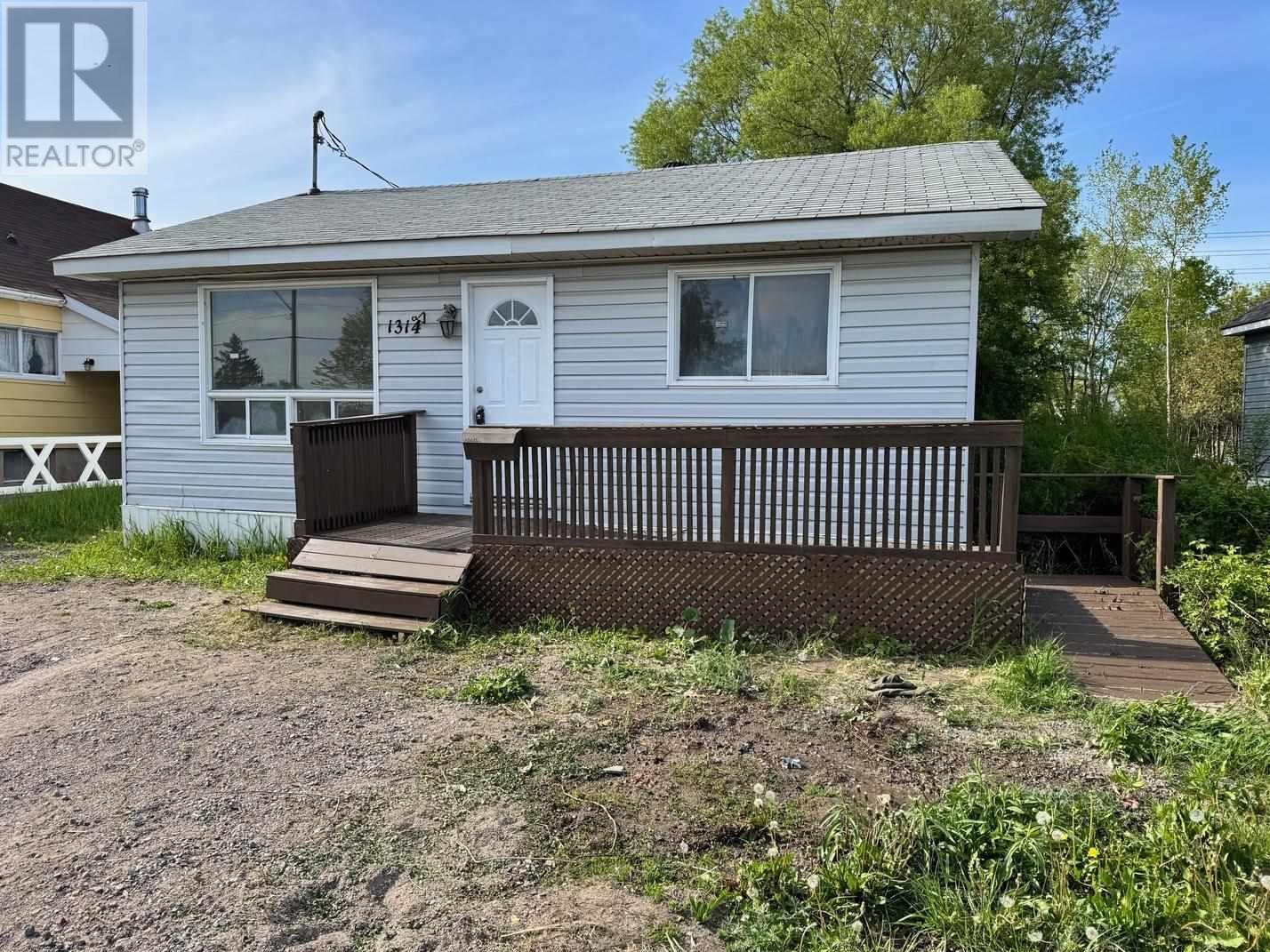 1314 Wellington St E, Sault Ste. Marie, ON P6A 2P6