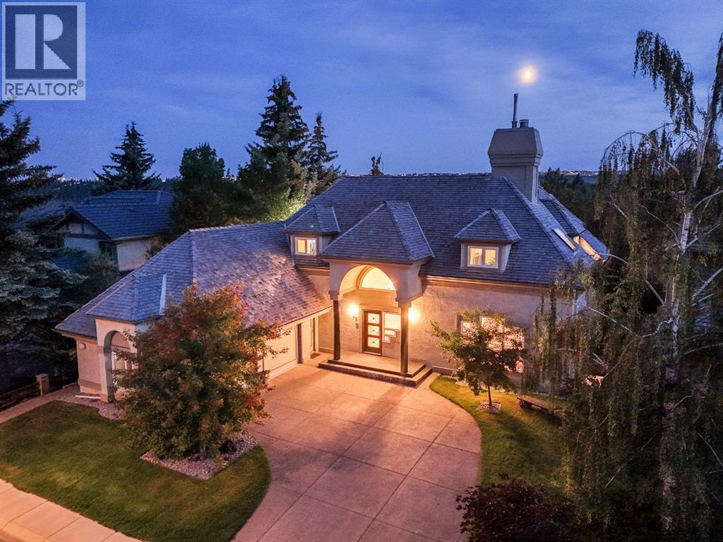 42 Woodhaven Cres SW, Calgary, AB T2W 5S3