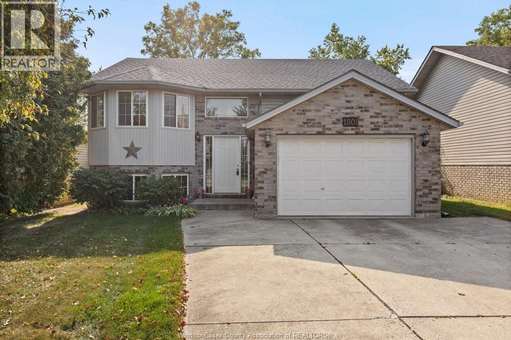 1801 Dominion, Windsor, ON N9B 3H8