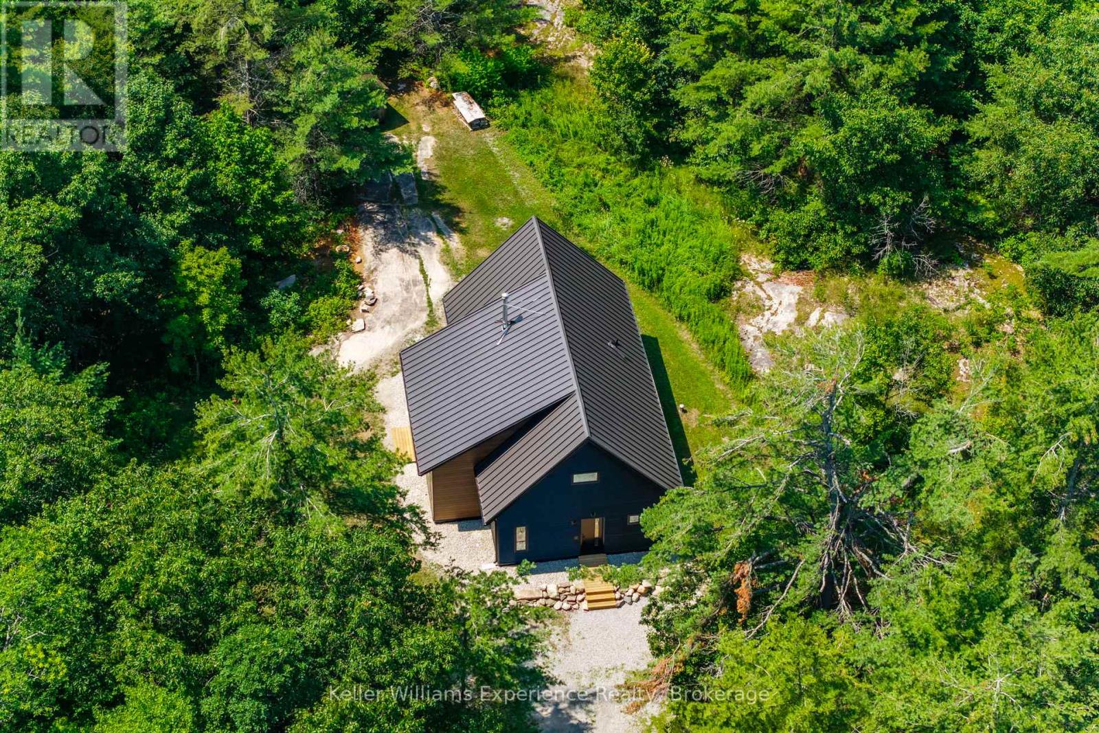 753 Honey Harbour Rd, Georgian Bay, ON L0K 1S0