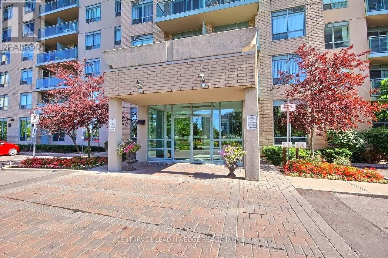 307 39 Oneida Cres, Richmond Hill, ON L4B 4T9