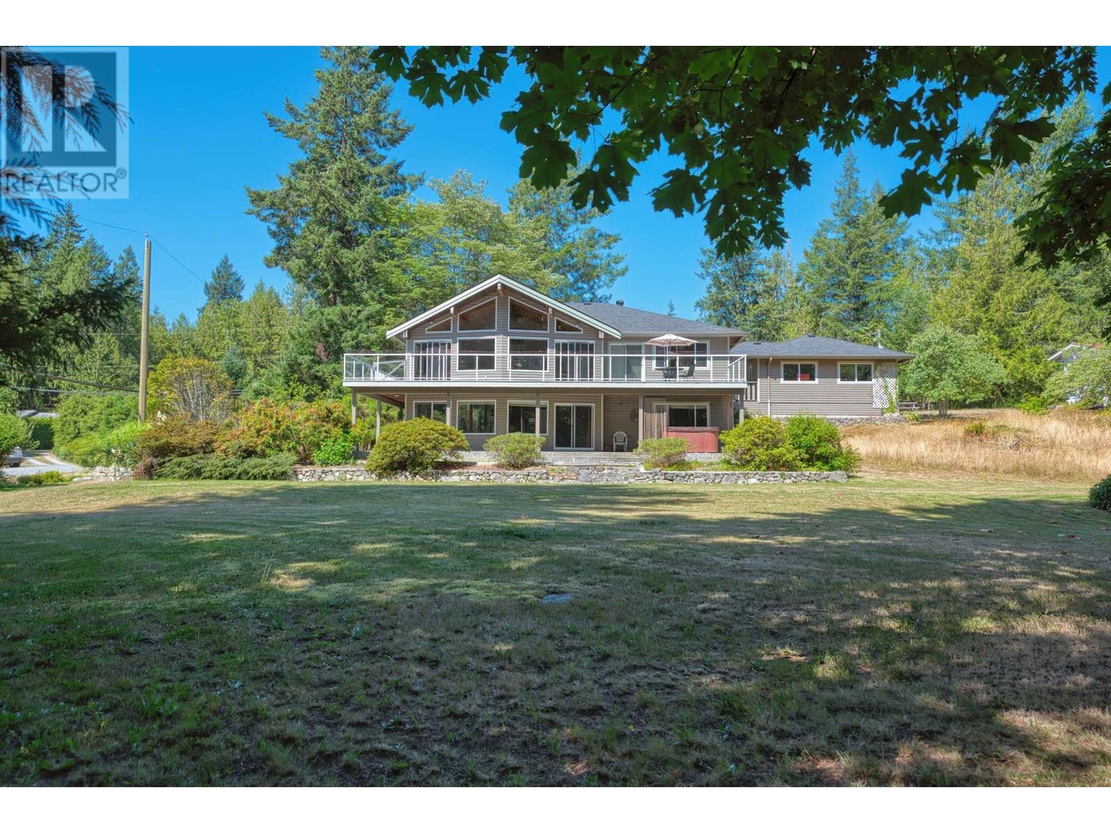 12800-12810 Mainsail Rd, Madeira Park, BC V0N 2H1