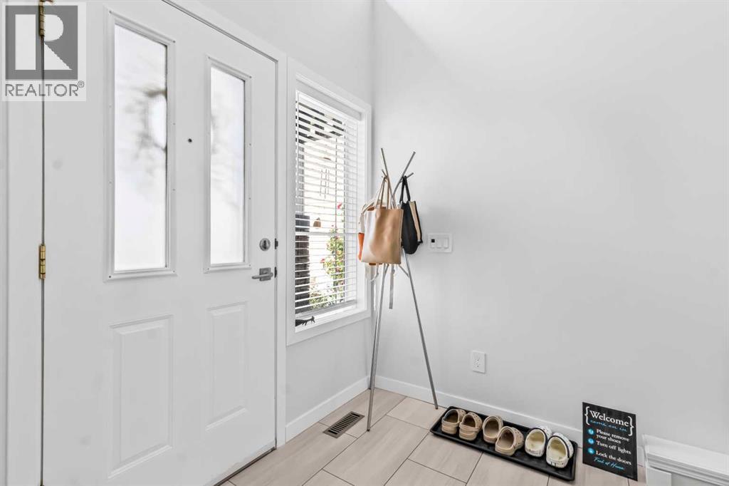 295 Coventry Rd NE, Calgary, AB T3K 5K5