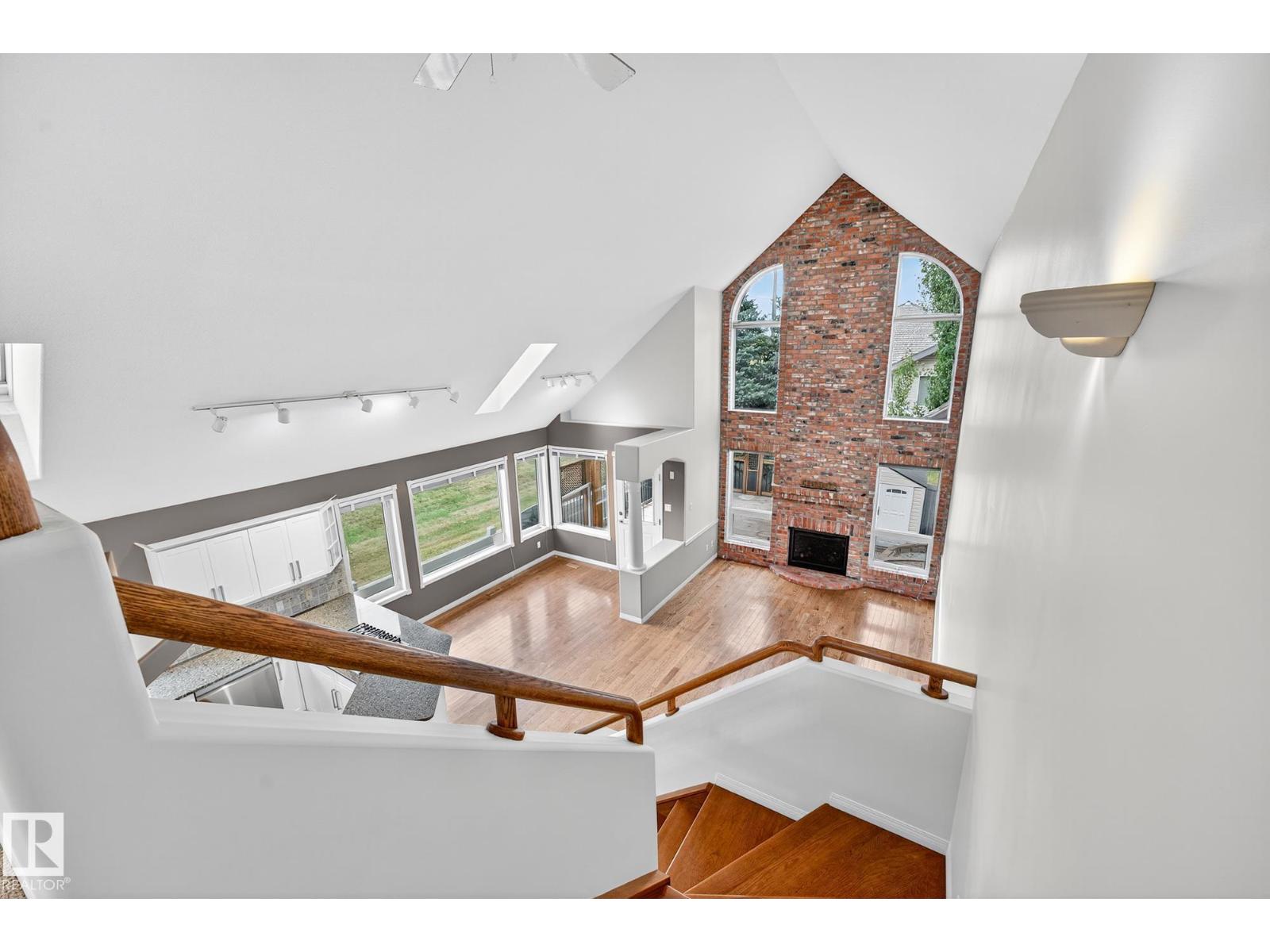 1085 Carter Crest Rd NW, Edmonton, AB T6R 2N2