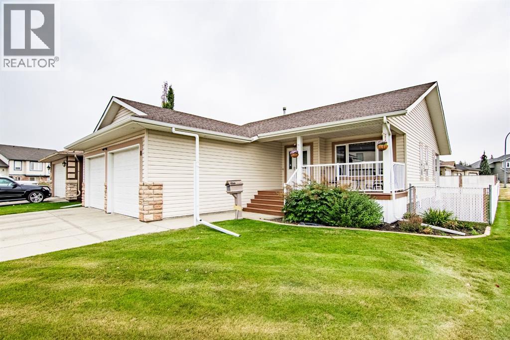 8 Oswald Close, Red Deer, AB T4R 5E2