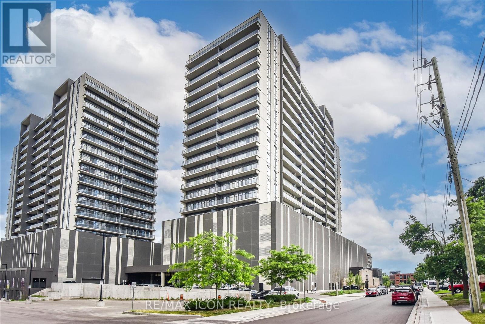 902 15 Glebe St, Cambridge, ON N1S 2L8