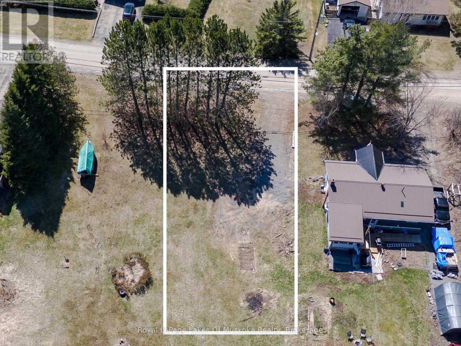 282 Main St, Burk's Falls, ON P0A 1C0