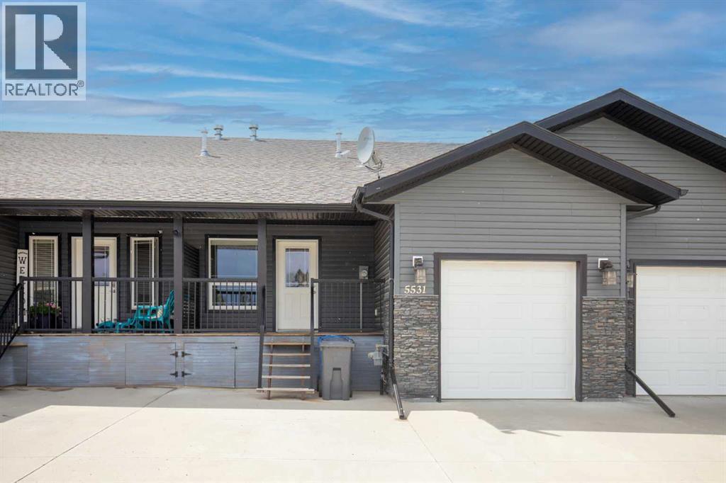 52 Avenueclose Unit 5531 Avenue Close, Innisfail, AB T4G 0A1