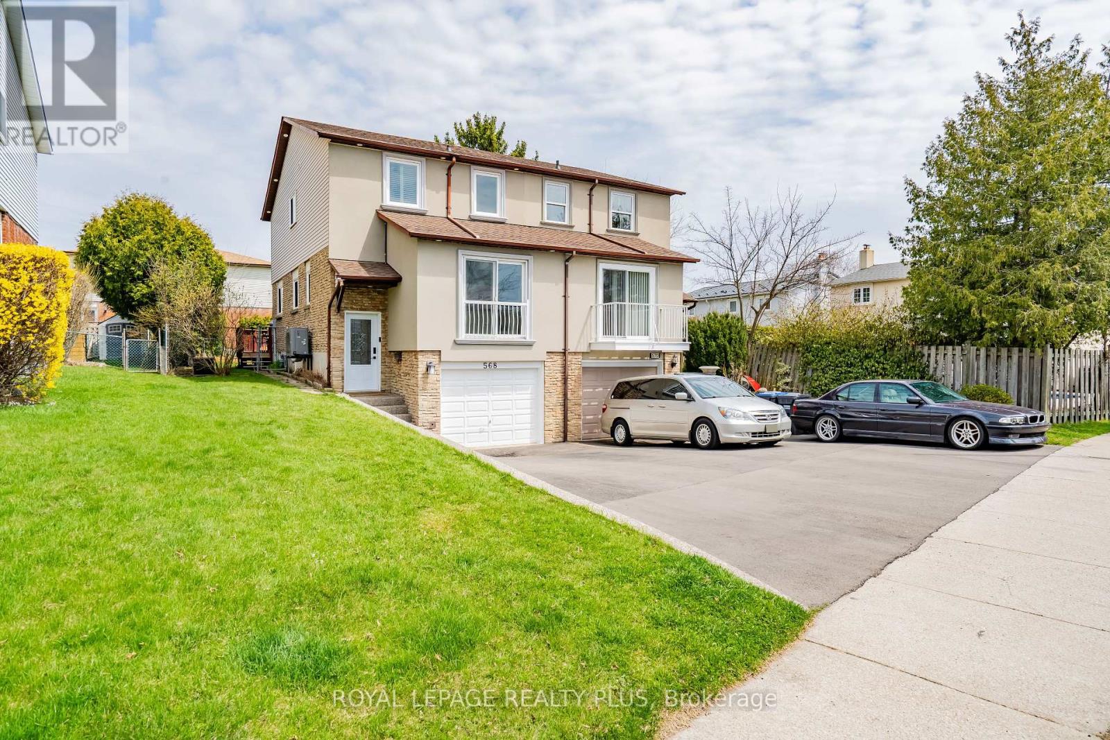 568 Fergo Ave, Mississauga, ON L5B 2J3