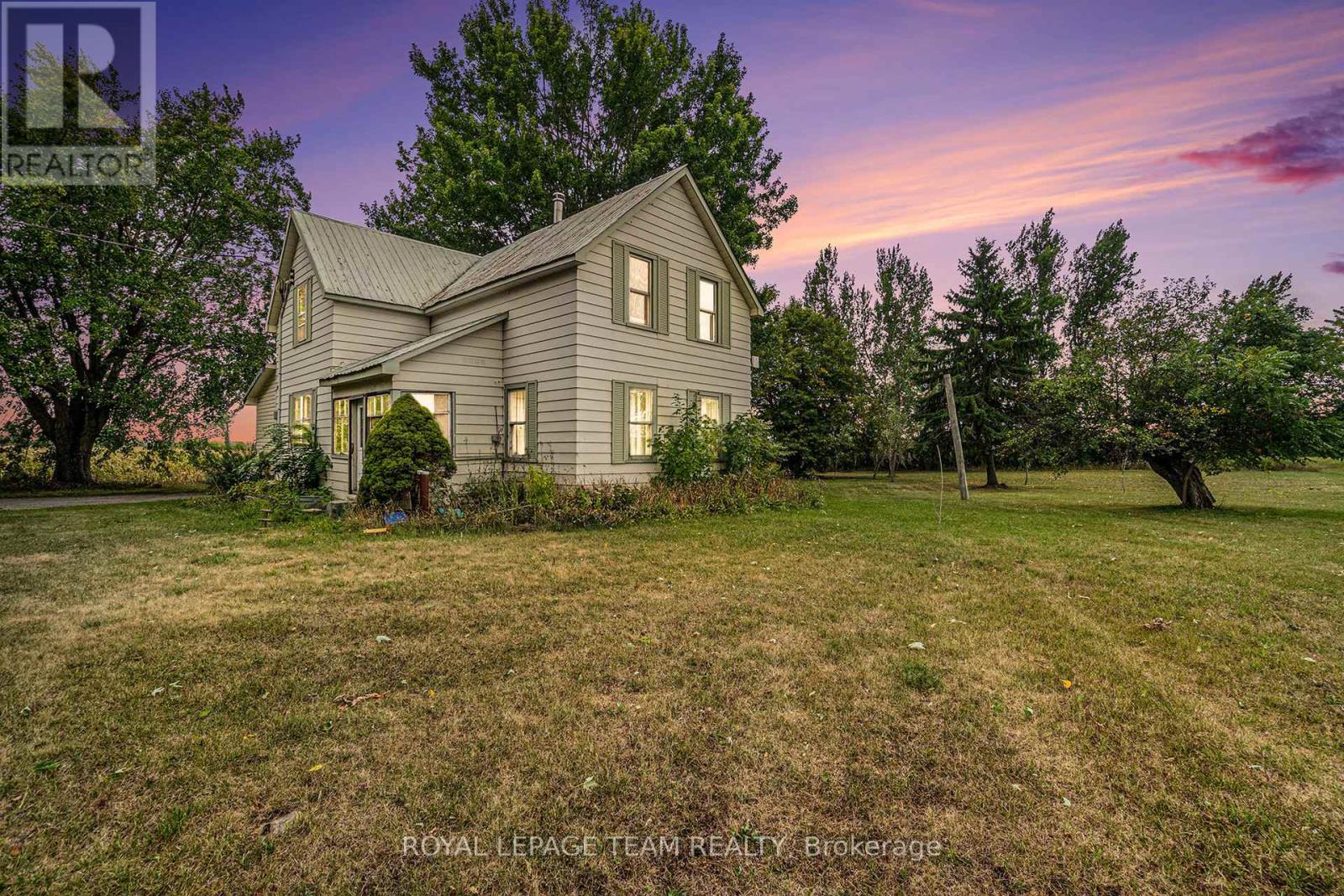 11590 County 43 Rd, North Dundas, ON K0E 1S0
