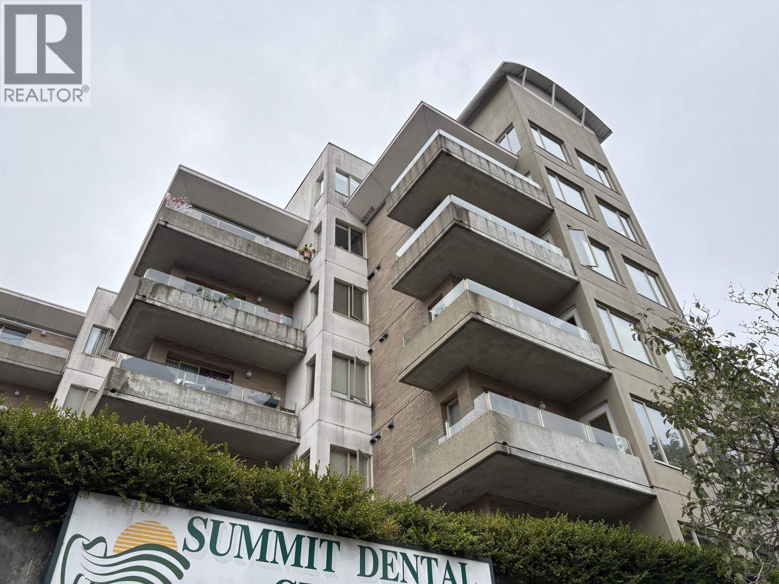 137 W 17th Street Unit 204, North Vancouver, BC V7M 1V5