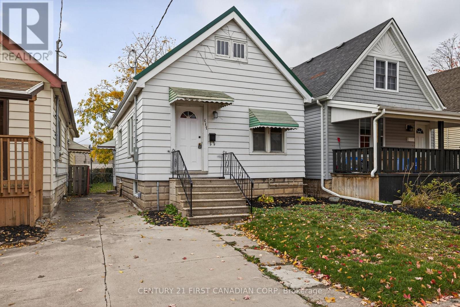 117 Sterling St, London, ON N5Y 1Y9