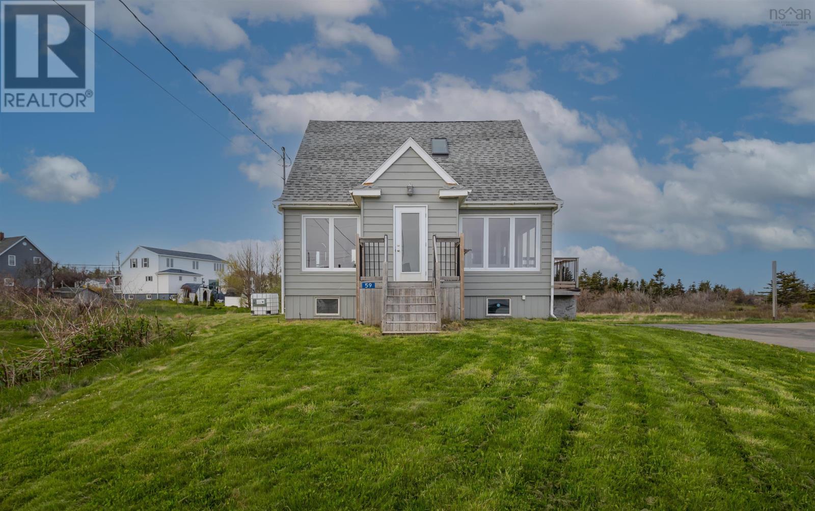 59 Cliff St, Port Morien, NS B1B 1B4