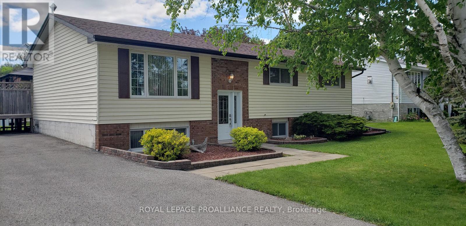197 Chatterton Valley Cres, Quinte West, ON K0K 2B0