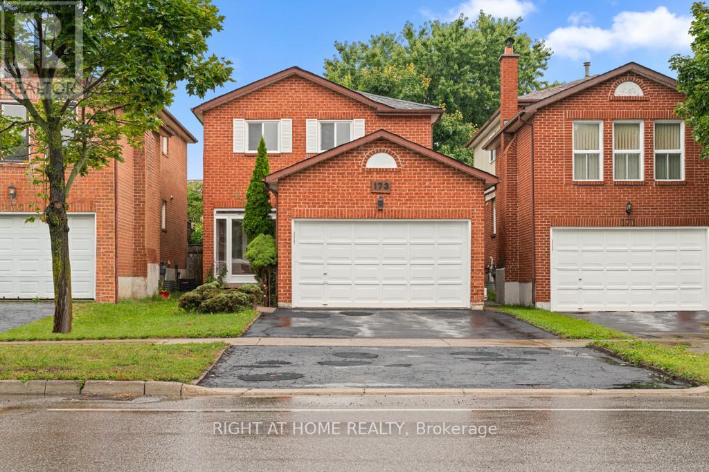 173 Kersey Cres, Richmond Hill, ON L4C 8X7